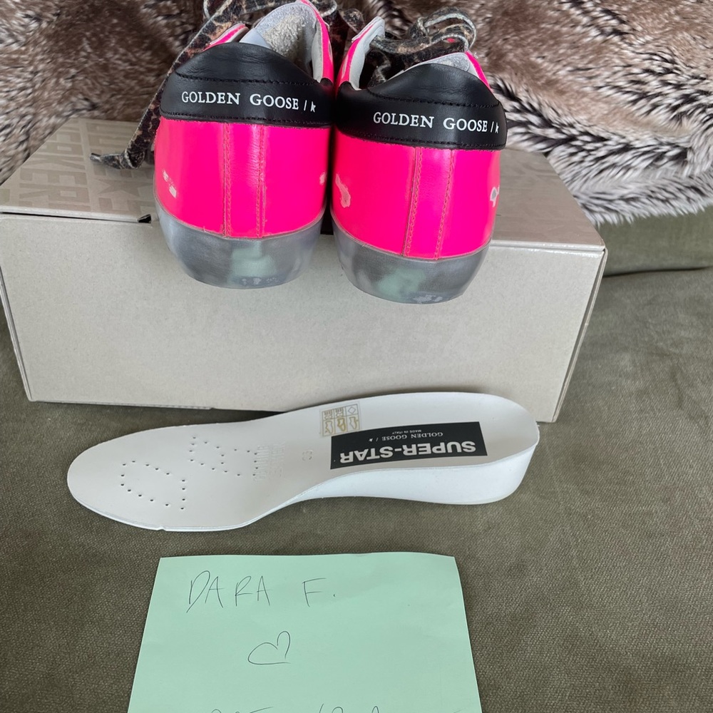 New Golden Goose neon pink Superstar. Size 36. - Picture 9 of 11